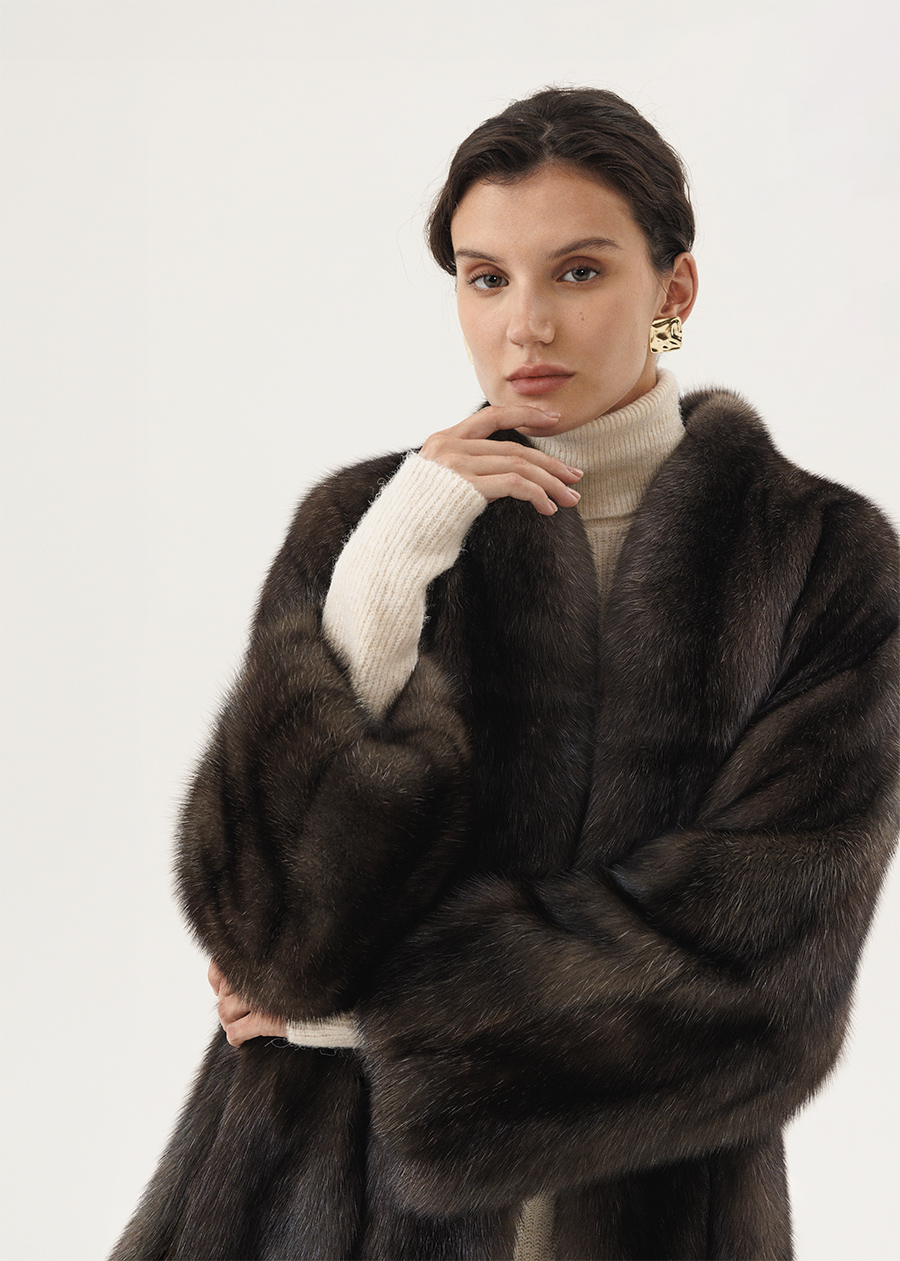 Шуба из цельного соболя с шалевым воротником