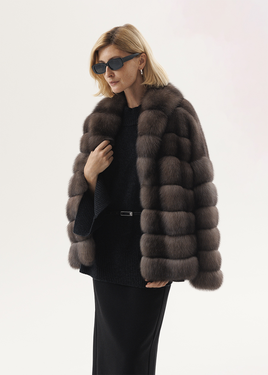 Шуба из меха соболя с шалевым воротником в оттенке Графит