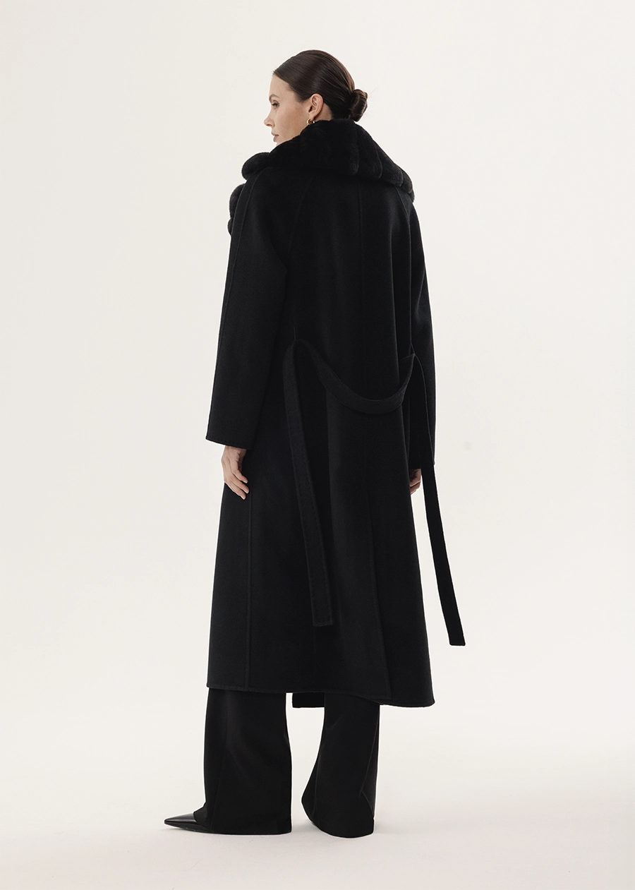 Чёрное кашемировое пальто с воротником из меха шиншиллы