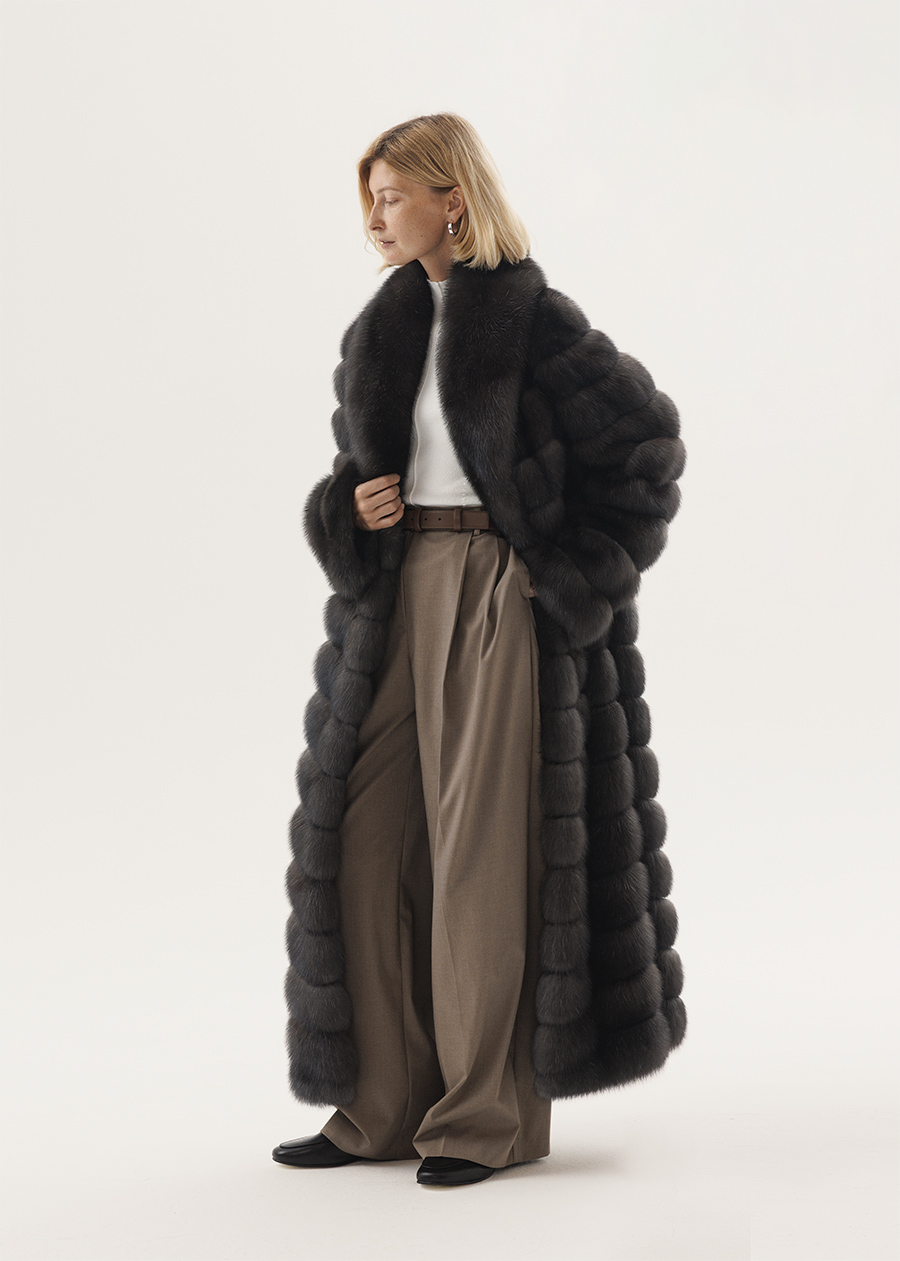Лонг-версия классической шубы из ценного меха баргузинского соболя
