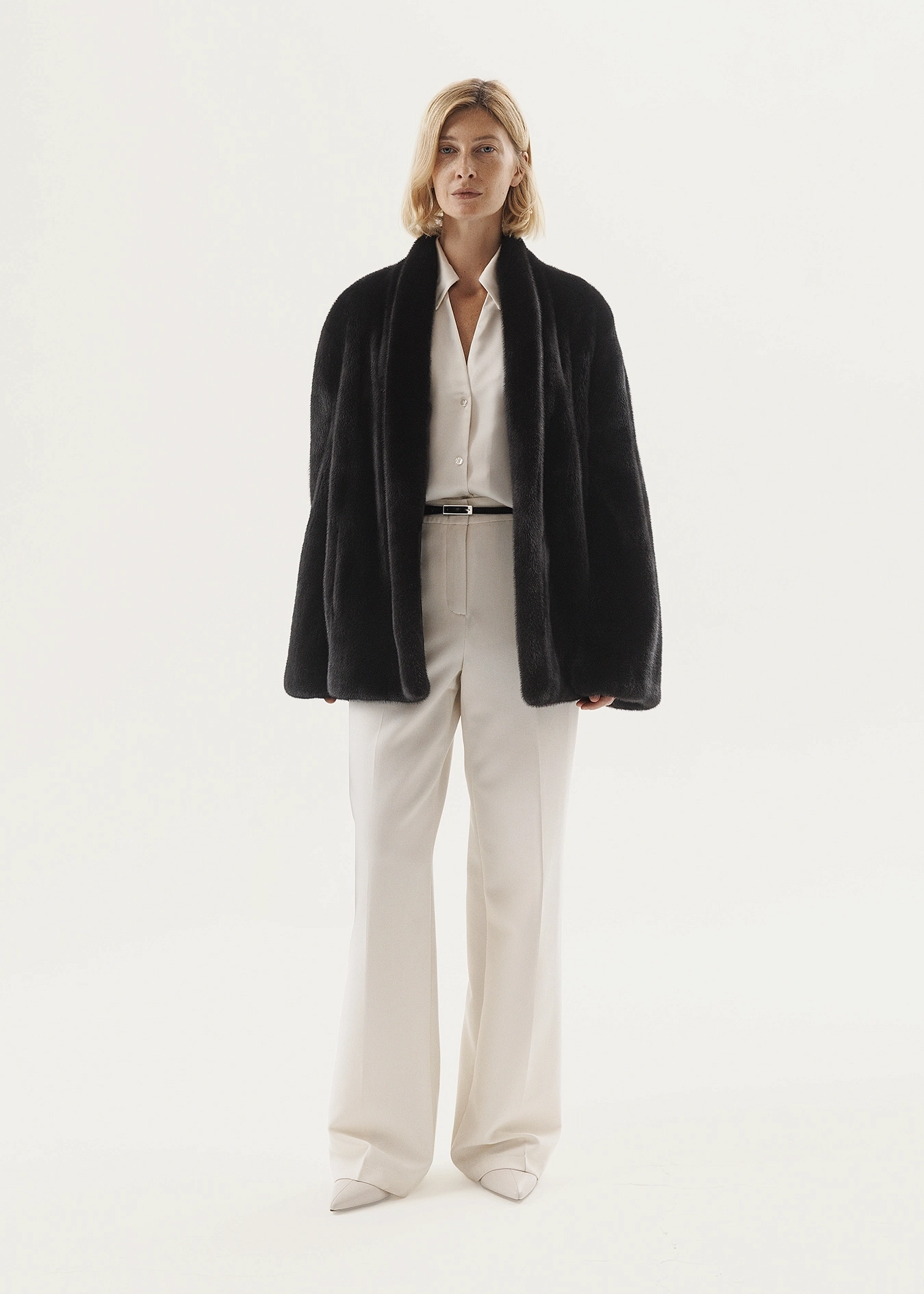 Норковая шуба с шалевым воротником, переходящим в борт